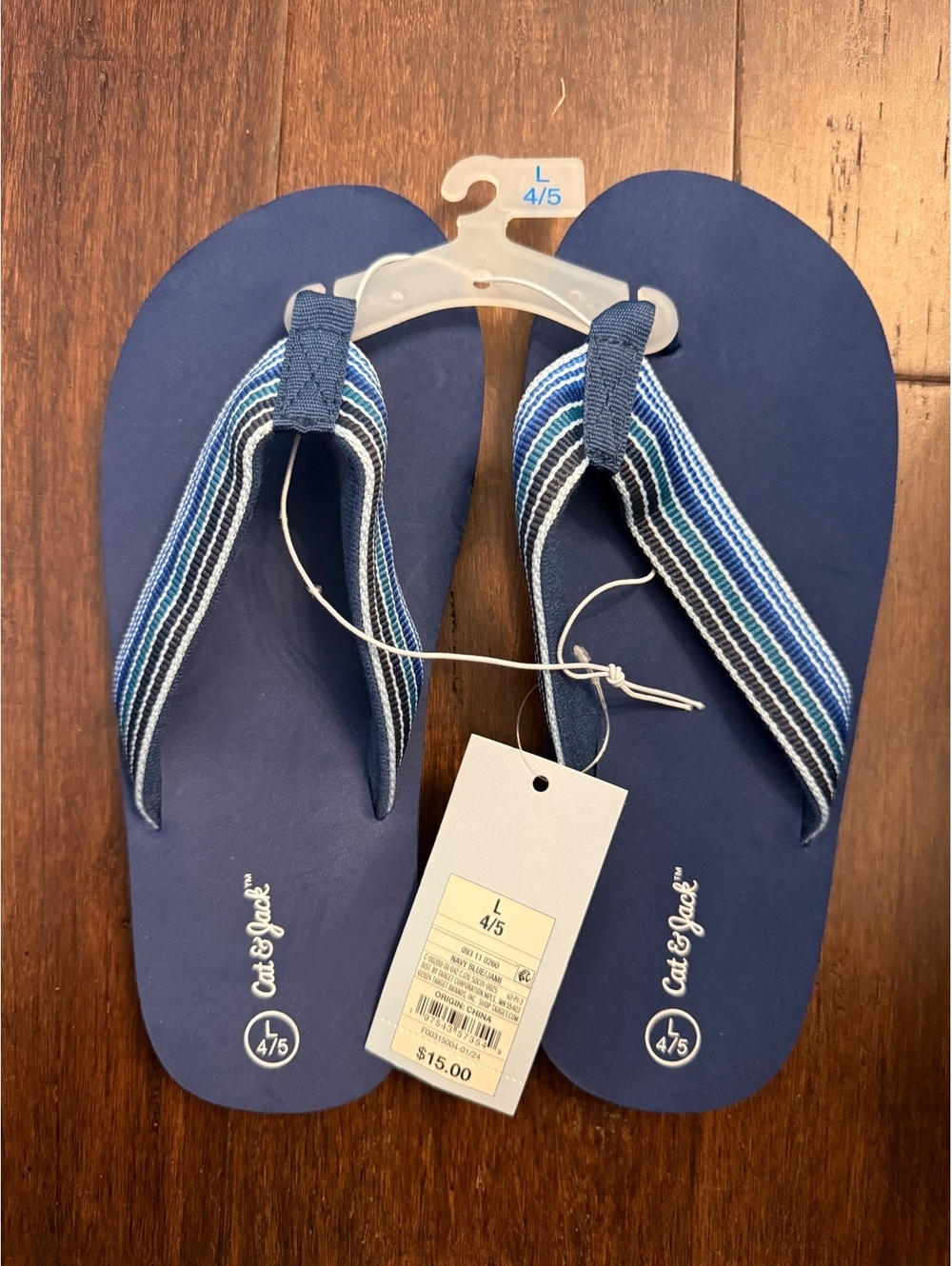Cat & Jack Navy Blue and White Striped Flip Flops Size Large 4/5